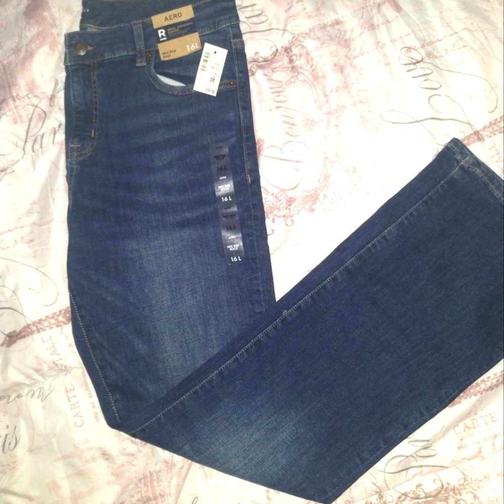 Aeropostale Women's/Juniors  Denim Jeans (stretchy) Bootcut Size 16L